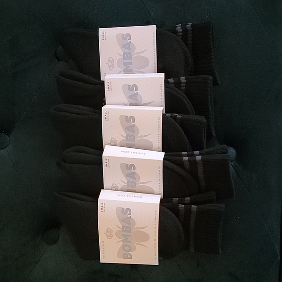 Bombas 5 Pair Bundles Black Crew Socks Adult Small or Adult Medium or Large NWT - Picture 2 of 7